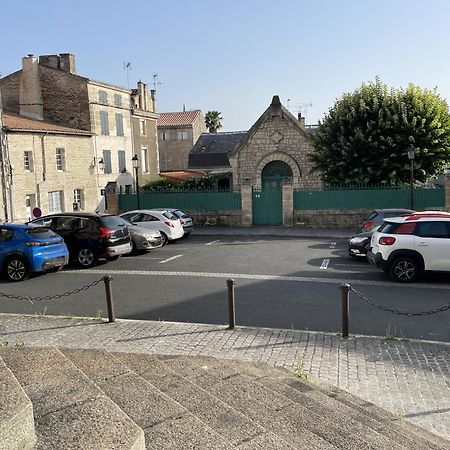 Chez Jean-Yves Et Zoe - La Dolce Vita - Au Calme, Tres Propre, Proche Parkings Niort Exterior photo